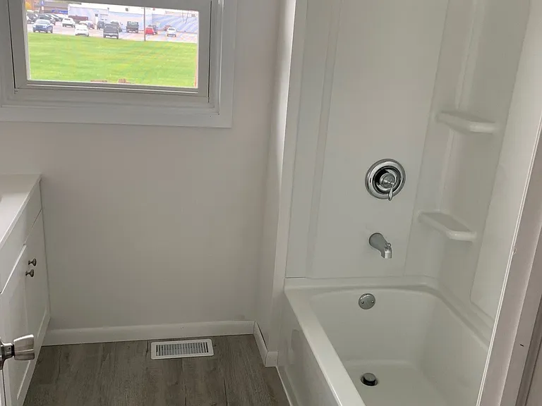 1113 Motz St — Photo 3