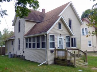 103 W Wayne St, Dowagiac, MI 49047
