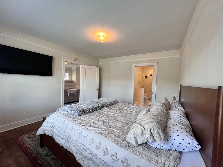 2355 Cherry St — Photo 11