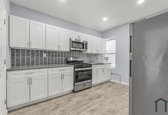 1220 Pembroke St #3R — Photo 20