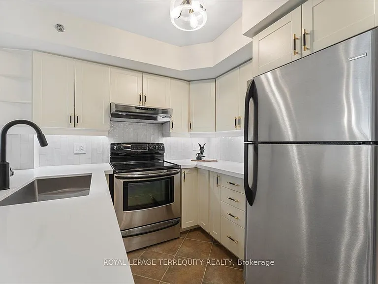 3070 Rotary Way #402 — Photo 14