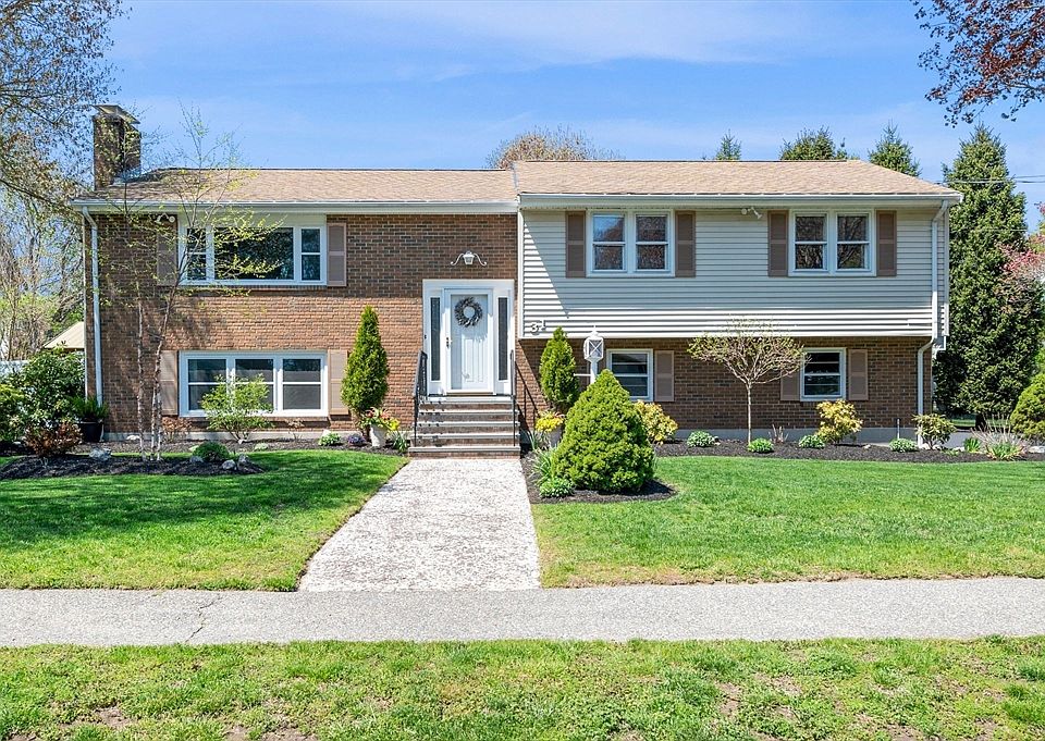1st image of 31 Rustic Ln