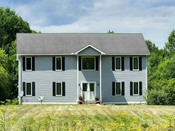 8090 Marquette Rd, Wales, MI 48027