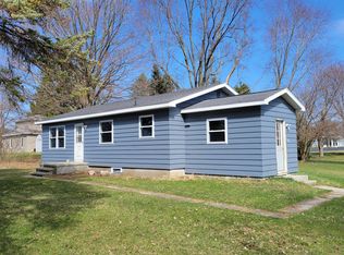 215 S West St, Carson City, MI 48811