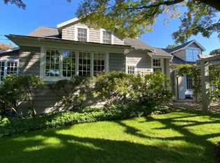 18 Milton Pl, Norwalk, CT 06853