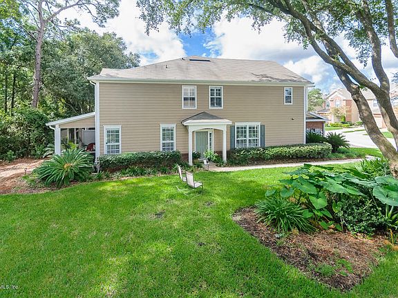 2nd image of 13495 Stone Pond Dr