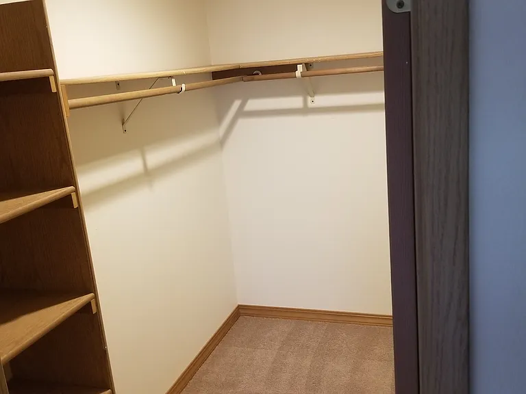 Meridian Place — Photo 32