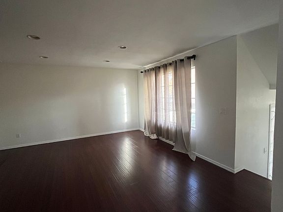 3rd image of 16331 Cornuta Ave