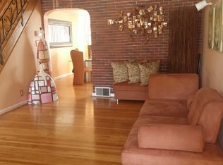251 E Fariston Dr, Philadelphia, PA 19120