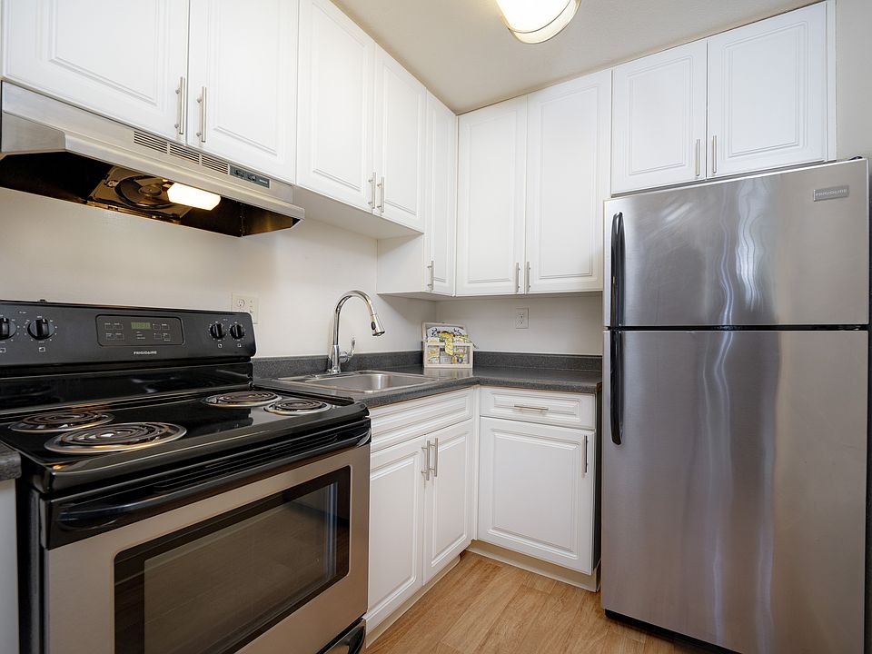 Ramona #51 ST kitchen