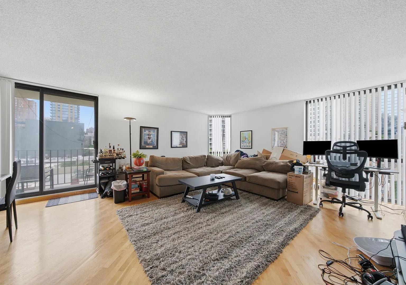 70 W. Huron Unit 502 - 2 Bed / 2 Bath — Photo 1