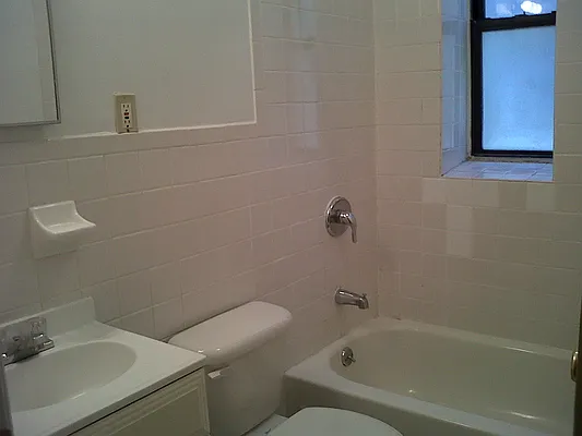 Rented by CNYC Apartments | media 75