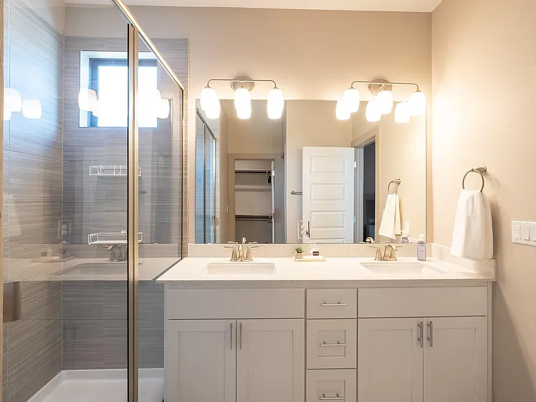 6409 Berkman Dr #4 — Photo 23