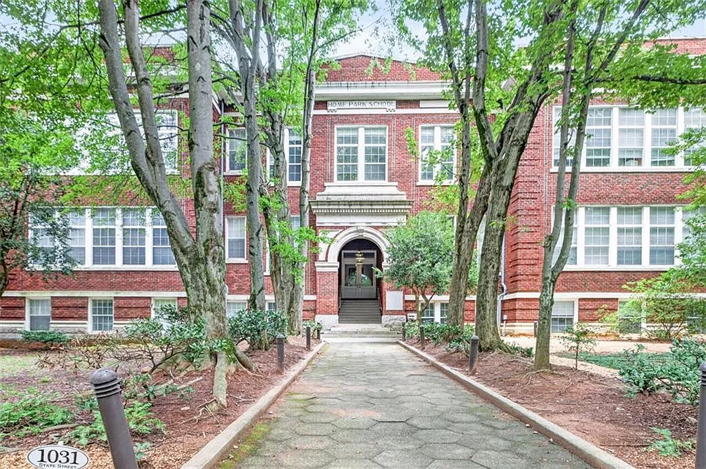 1 bed, 1.5 bath, 1703 sqft, $2,500 — Photo 1