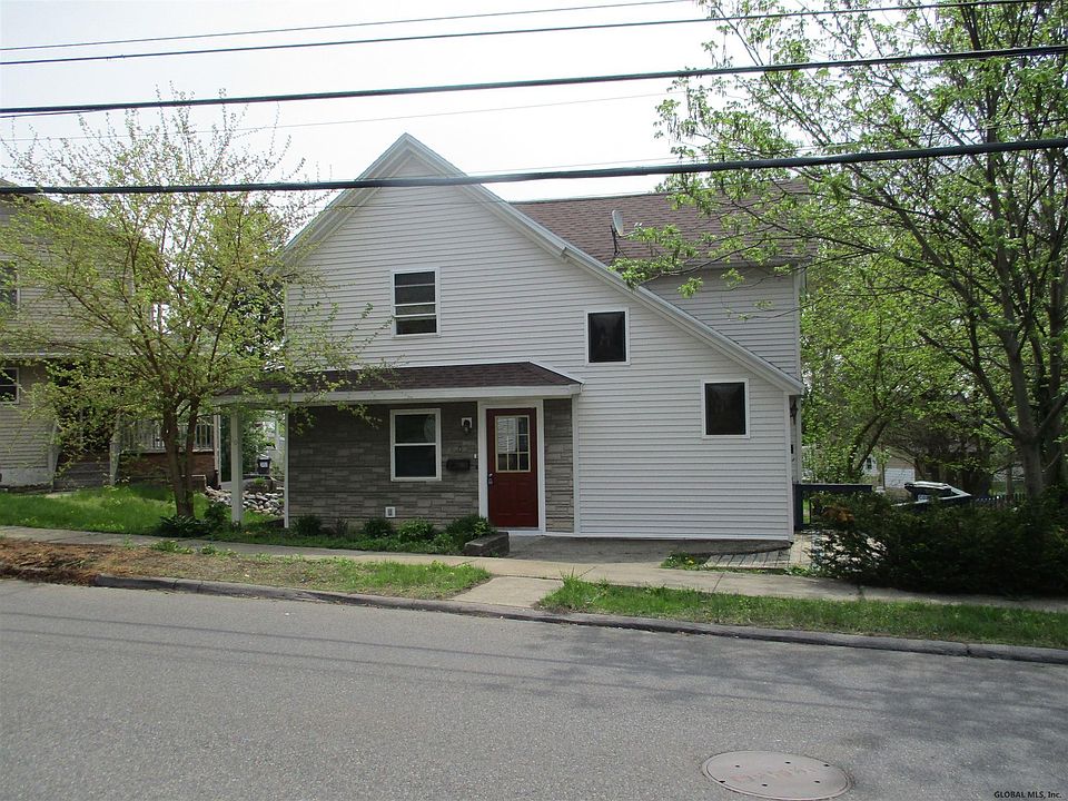 1st image of 10 Rowland St #1