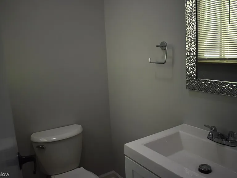 487 Greenhill Rd — Photo 8