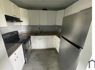 3106 NW 2nd Ter APT 111, Pompano Beach, FL 33064