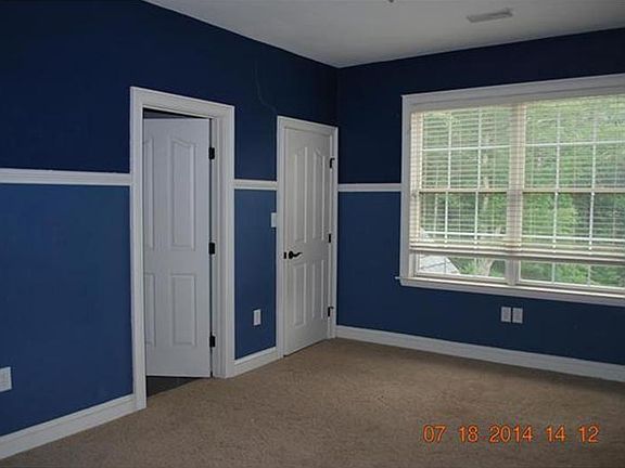 4th image of 5636 Lost Dr