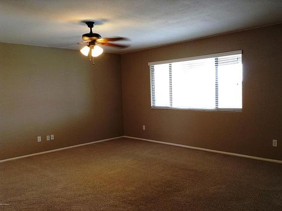 4th image of 41738 W Hillman Dr
