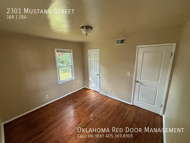 2301 Mustang St — Photo 12