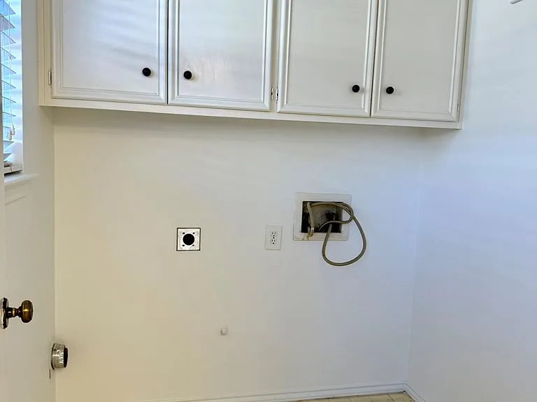 2405 Castleford Rd — Photo 21