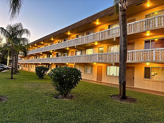 3rd image of 600 Village Green Ct #600-203