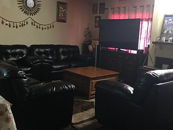 5th image of 8341 De Soto Ave Unit 3