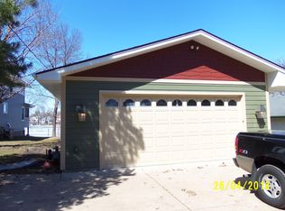 4658 W Arm Rd, Spring Park, MN 55384