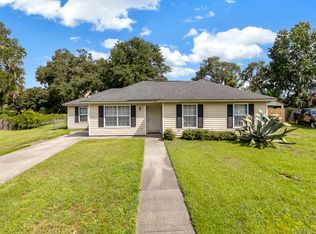 402 Sterling Creek Dr, Richmond Hill, GA 31324
