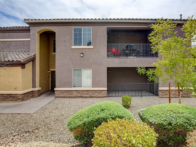 6868 Sky Pointe Dr #1078 — Photo 2