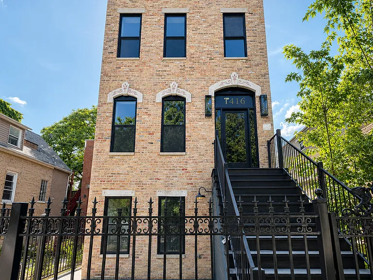 1416 N Maplewood Ave #2 — Photo 1