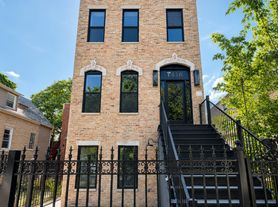 1416 N Maplewood Ave