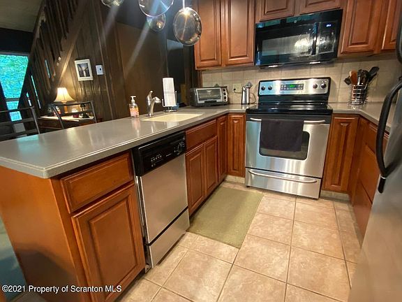 2nd image of 58 Sheffick Dr
