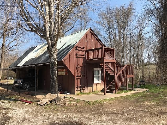 2nd image of 830 Grandy Rd