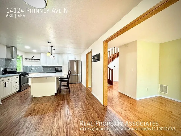 14124 Phinney Ave N — Photo 11