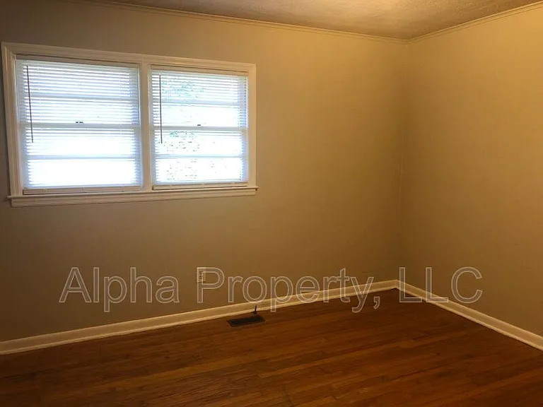 300 Amherst Dr #B — Photo 8