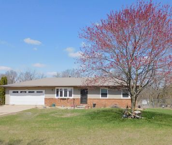 20073 248th St, Manchester, IA, 52057