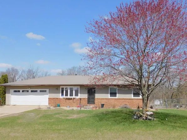 20073 248th St, Manchester, IA 52057