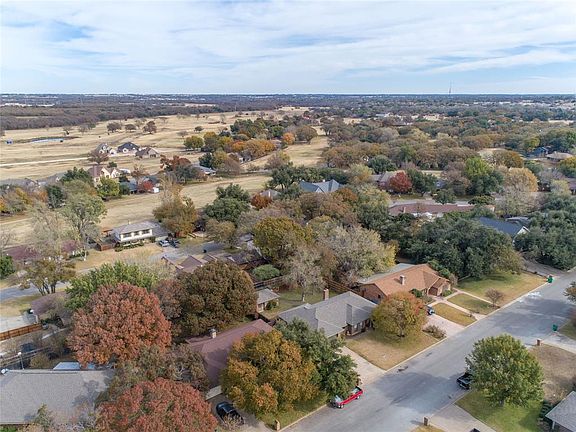 3rd image of 1307 Prairie Wind Blvd