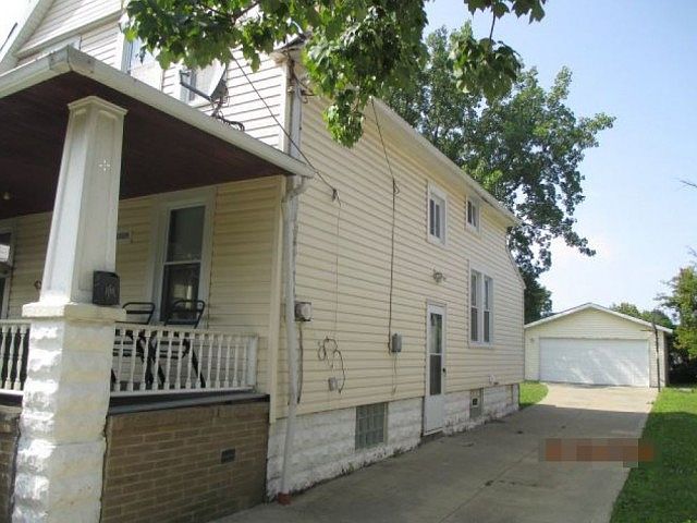 2nd image of 10509 Way Ave