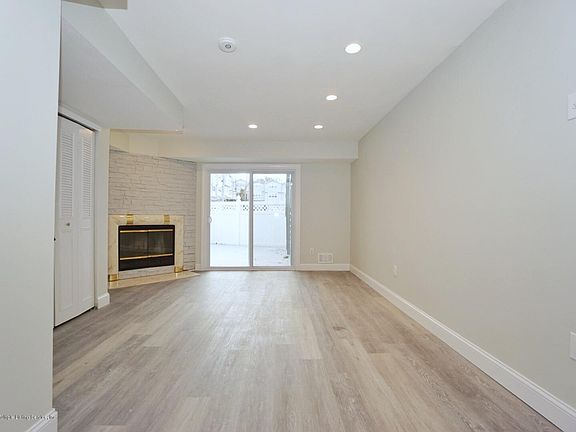 5th image of 47 Greaves Ln