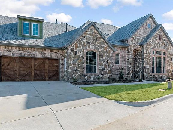 2nd image of 5308 Lochwood Cir