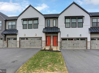 212 Edge Towne Ln, Mechanicsburg, PA 17055