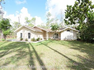 411 12th Ave NE, Naples, FL 34120