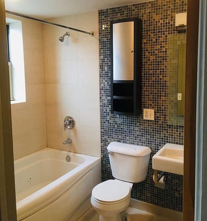 1st image of 5346 S Cornell Ave APT 404