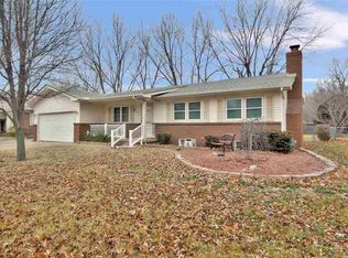 1506 E Maple St, Derby, KS 67037