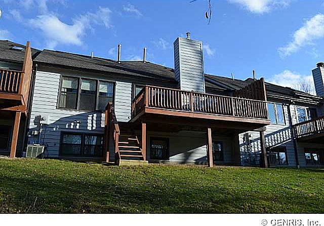 1st image of 15 Lockwood Dr