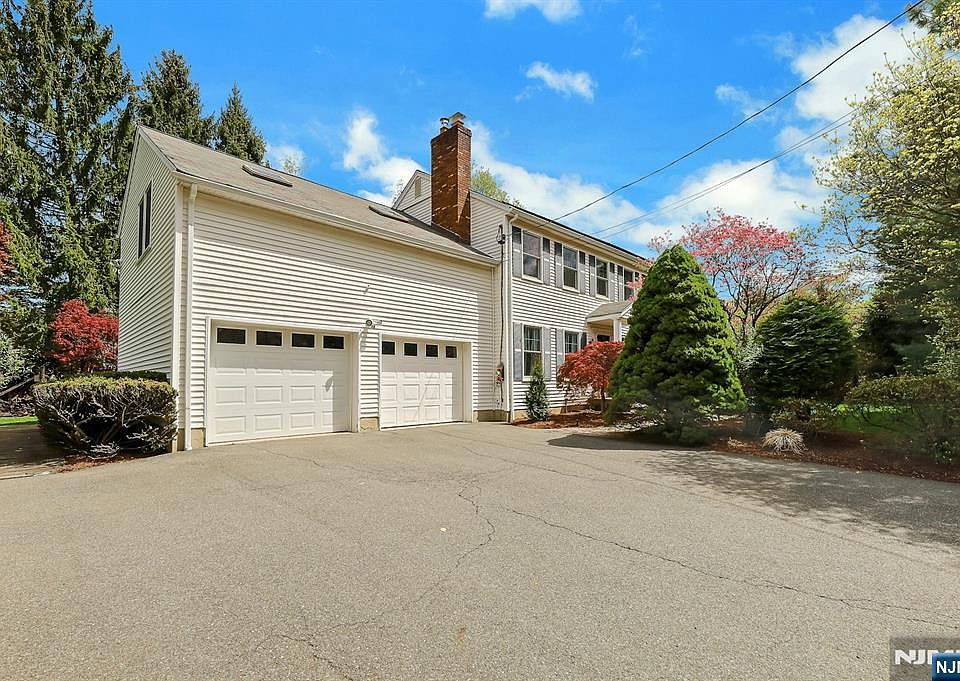 1st image of 5 Hilltop Rd
