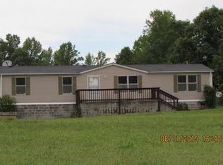 371 Jamestown Rd, Farmville, VA 23901