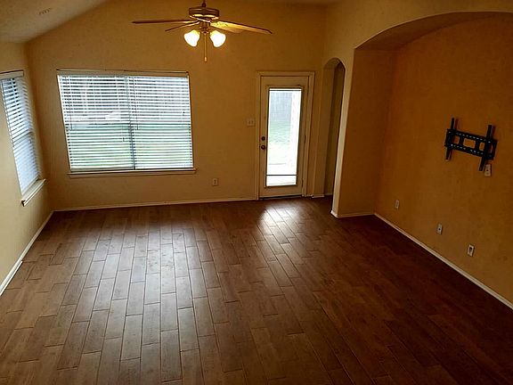 5th image of 4735 Wind Trace Dr